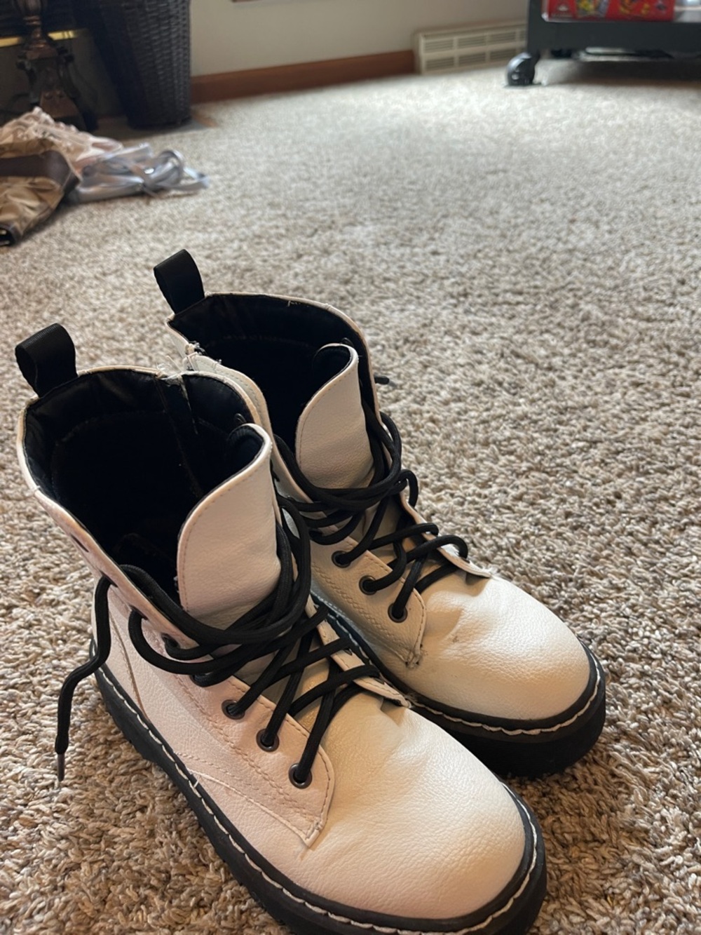 Women’s unionbay White Lace-Up Combat Boots with Black Sole